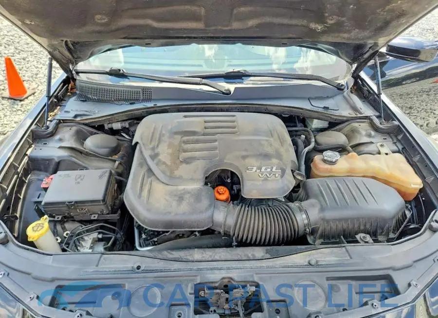 2C3CCAAG8HH593897# 11