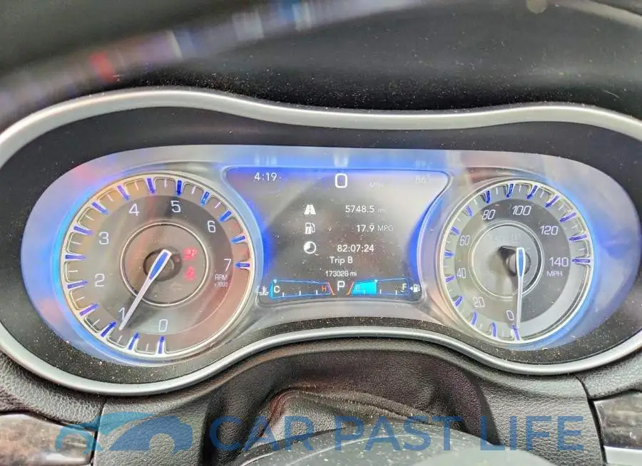 2C3CCAEG1HH662763# 9