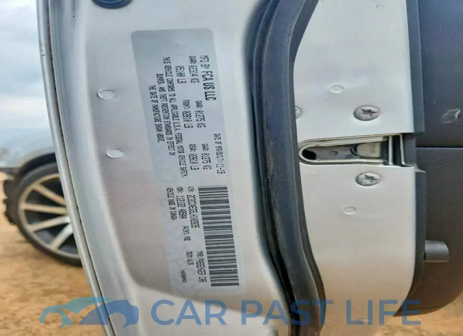 2C3CCAEG5LH102835# 12