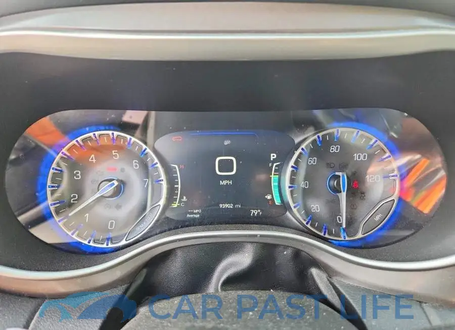 2C4RC1BG1NR169035# 9