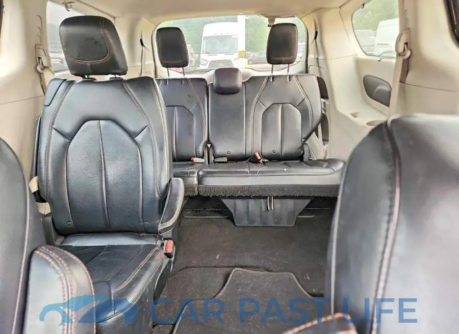 2C4RC1BG3JR126407# 10