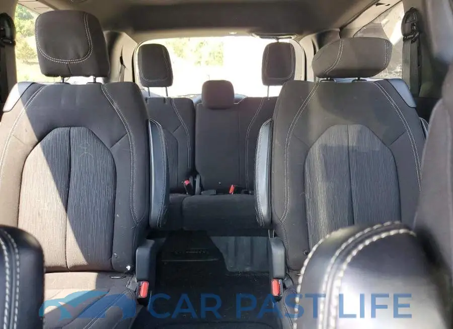 2C4RC1FG4LR183082# 9