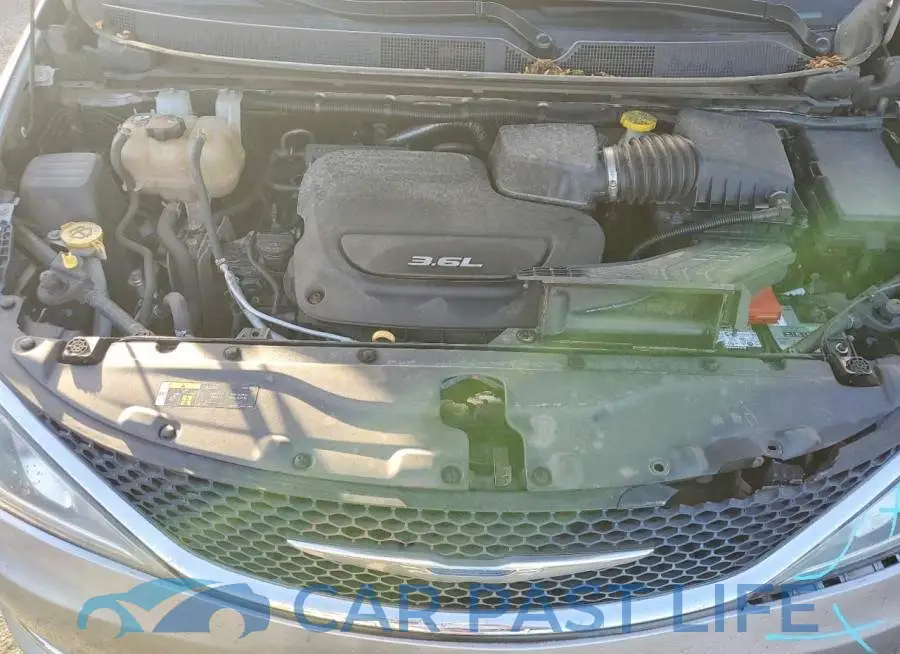 2C4RC1FG6JR275033# 12