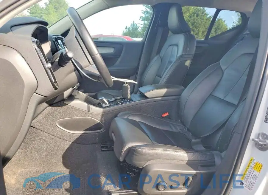 YV4L12UL8R2201427# 7