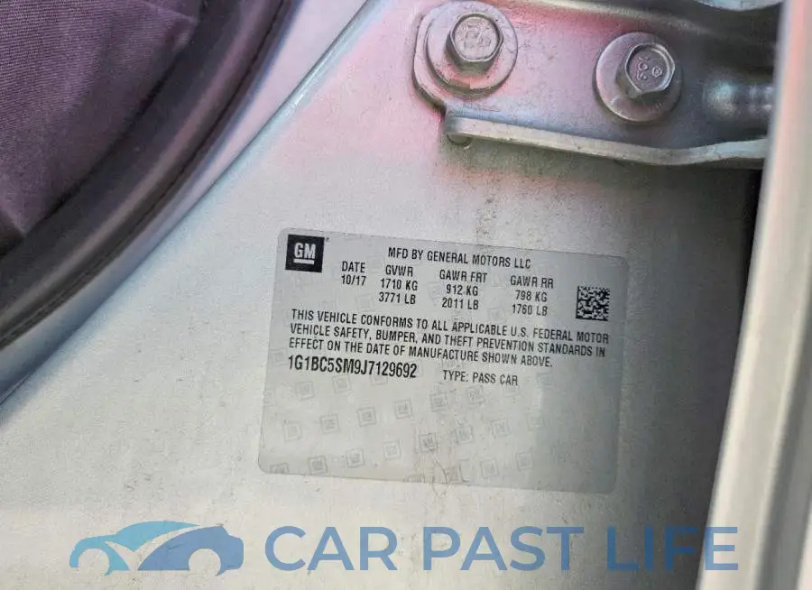 1G1BC5SM9J7129692# 12
