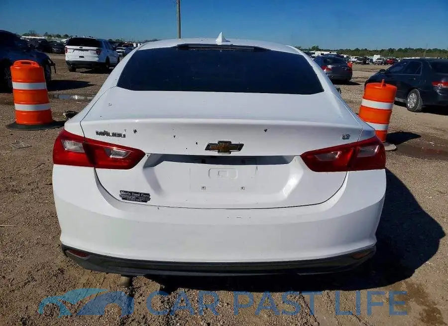 1G1ZD5ST2JF185742# 6