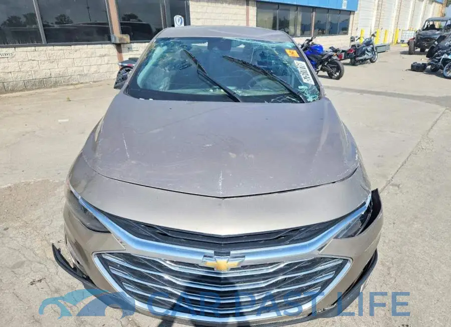 1G1ZD5ST2PF138610# 5