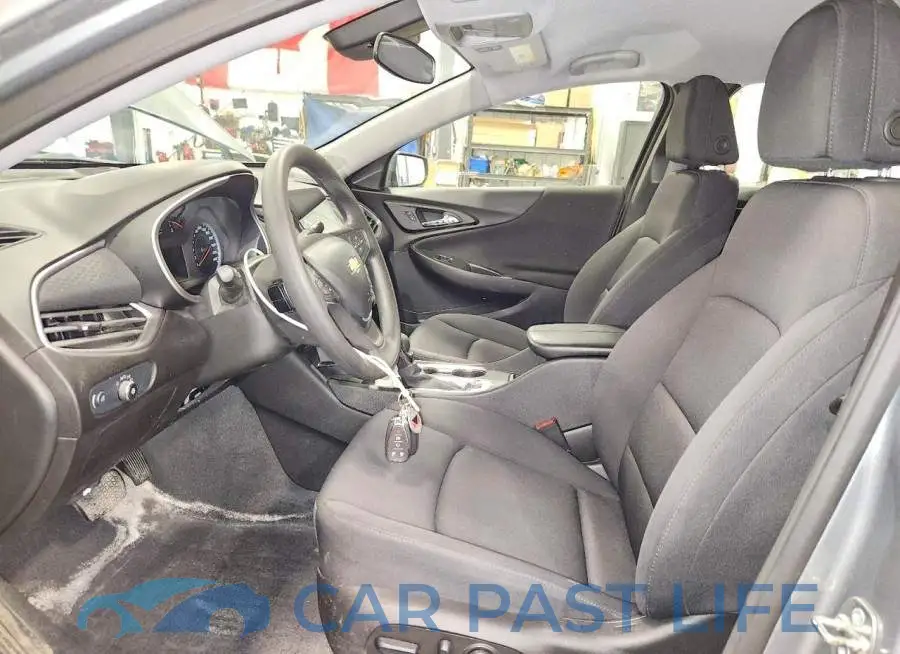 1G1ZD5ST2RF243750# 7