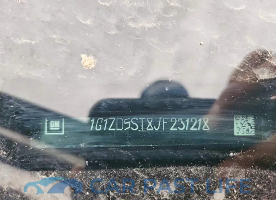 1G1ZD5ST8JF231218# 12