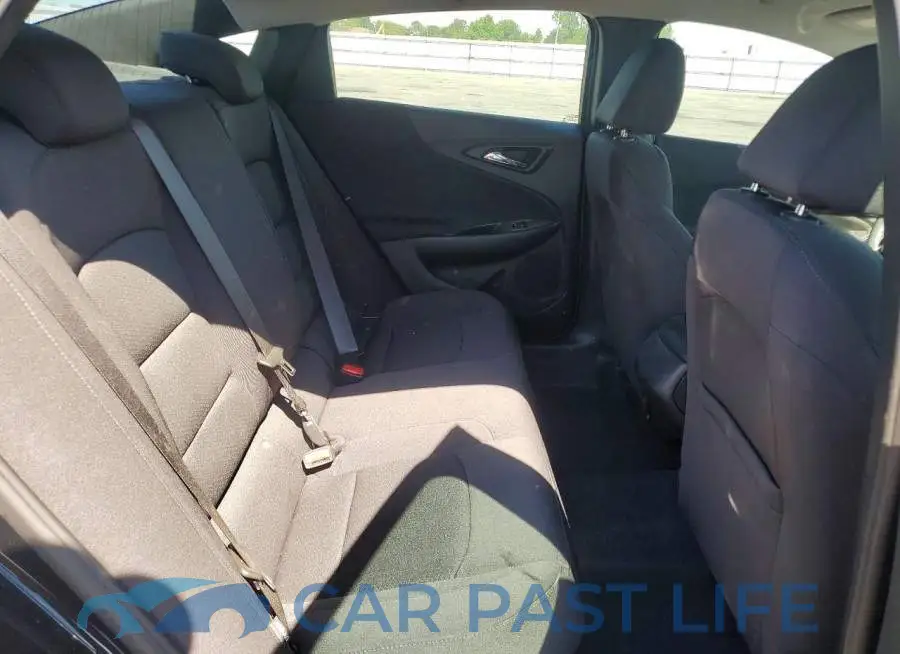 1G1ZG5ST8PF157590# 10