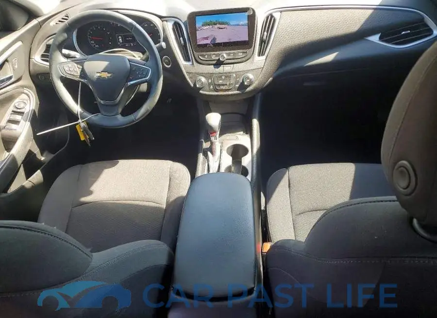1G1ZG5ST8PF157590# 8