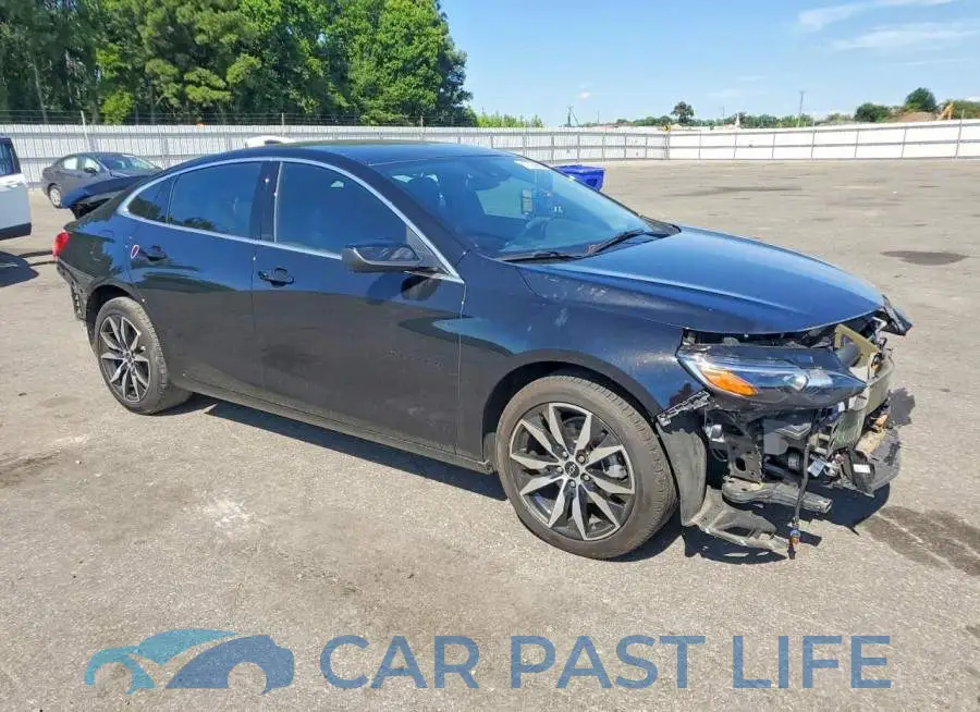 1G1ZG5ST8PF157590# 4