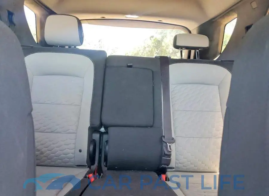 2GNAXHEV5L6163300# 10