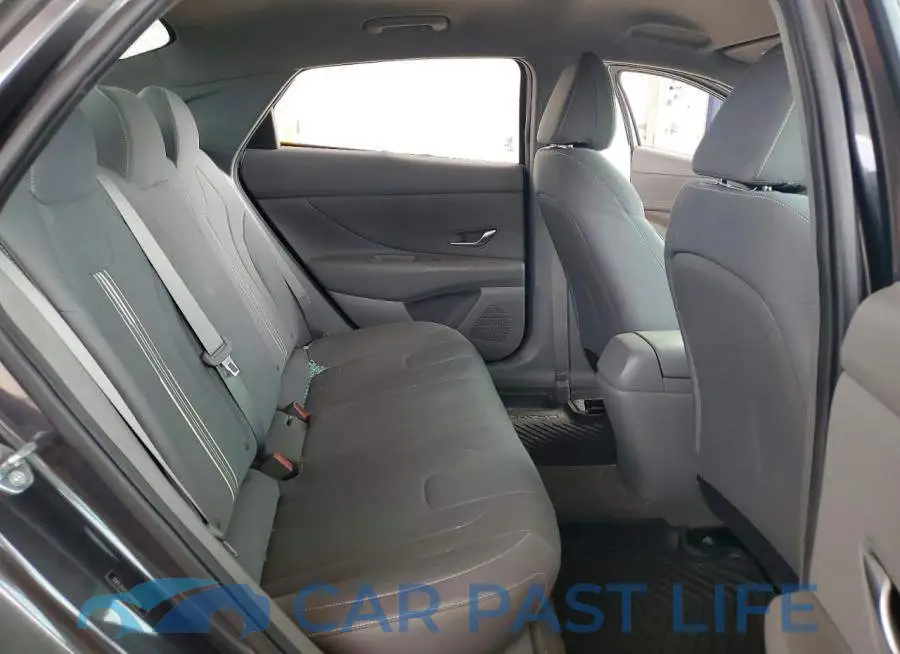 5NPLS4AG5NH071974# 10