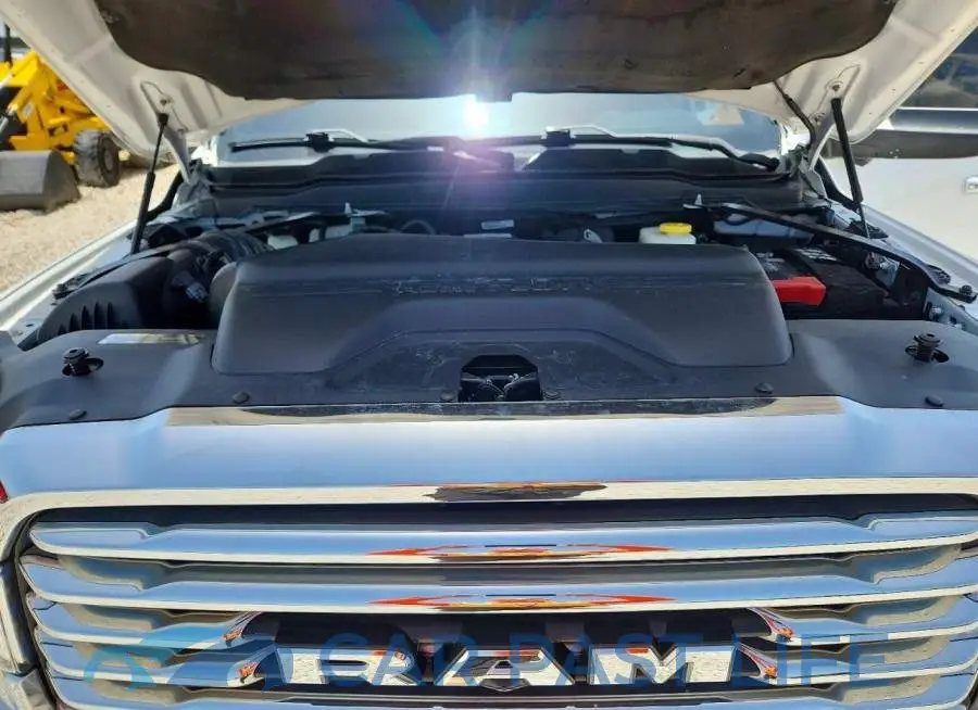 3C63RRNL8NG135215# 11