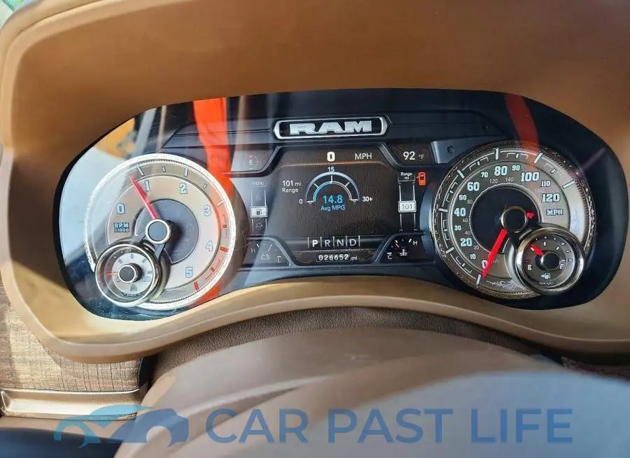 3C63RRNL8NG135215# 9