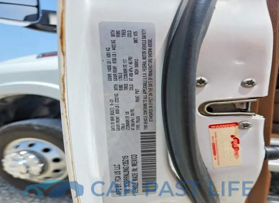 3C63RRNL8NG135215# 12