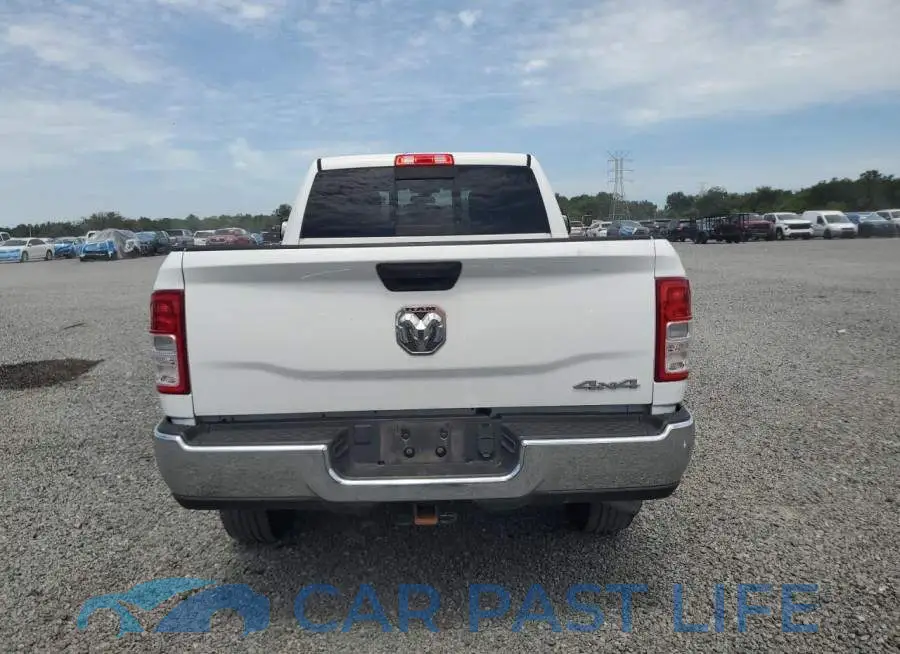 3C6UR5CJ5MG692693# 6