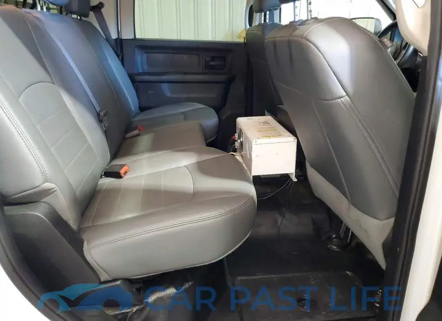 3C6UR5CJ8JG276276# 10