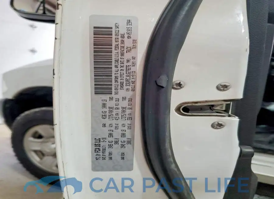 3C6UR5CJ8JG276276# 12