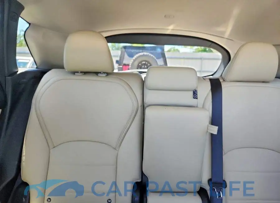 3PCAJ5M30LF104870# 10