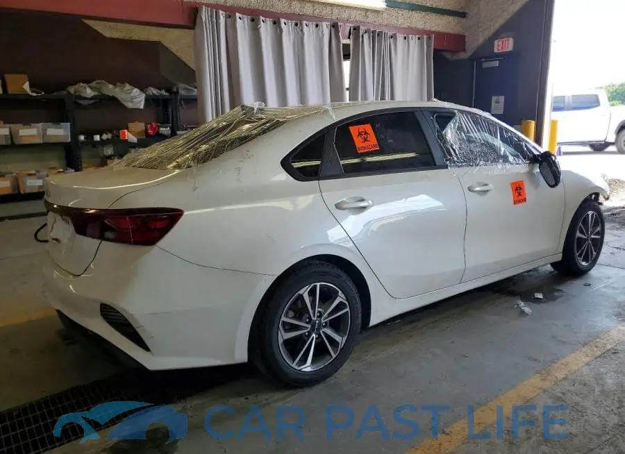 3KPF24AD8PE522468# 3