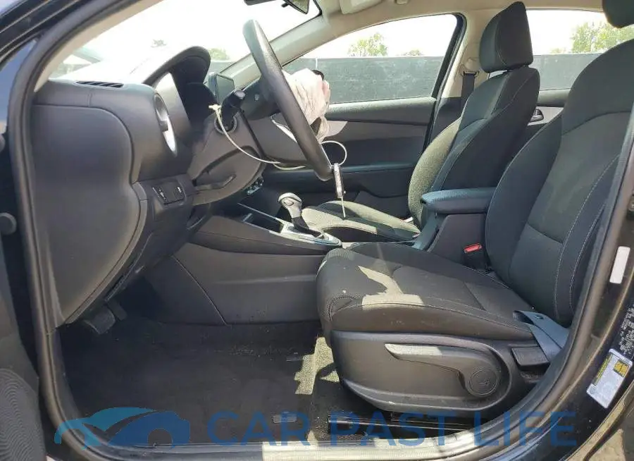 3KPF24AD9RE823236# 7