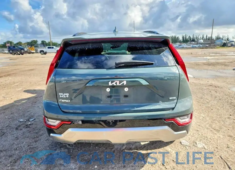 KNDCT3LEXR5201935# 6