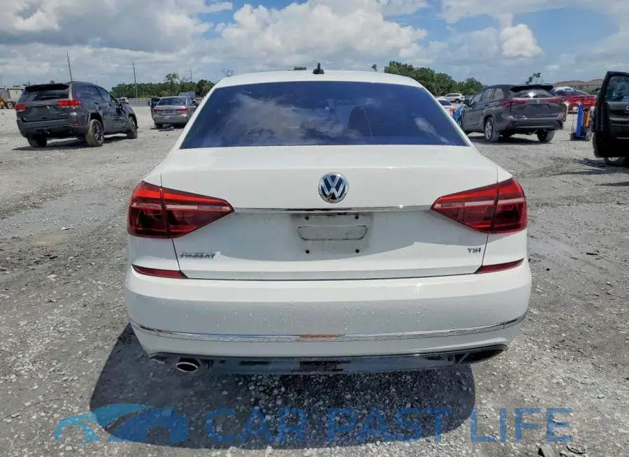 1VWDT7A36HC018925# 6