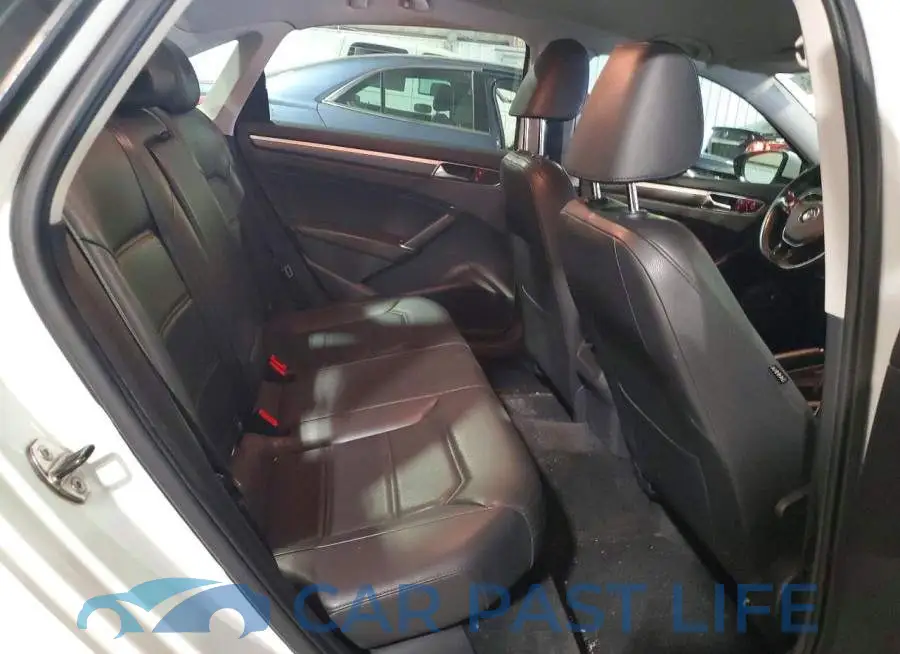 1VWDT7A36HC079191# 10