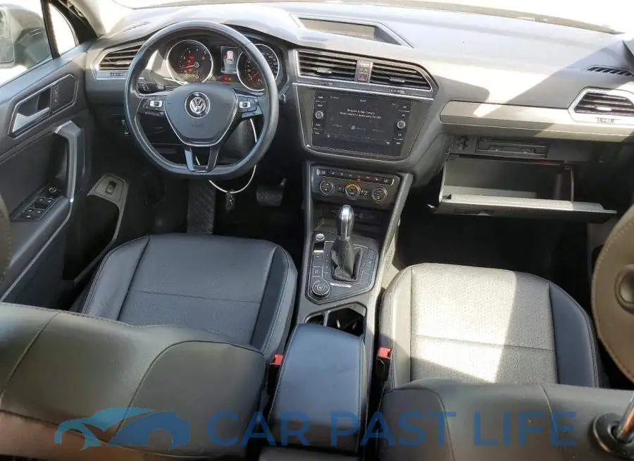 3VV2B7AX3JM219896# 8