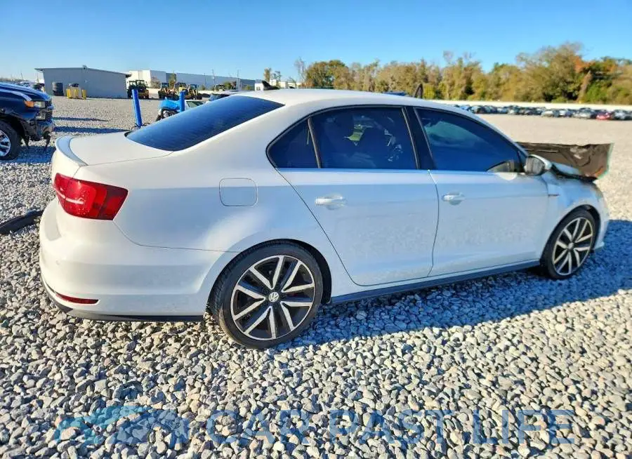 3VW4T7AJXJM214949# 3