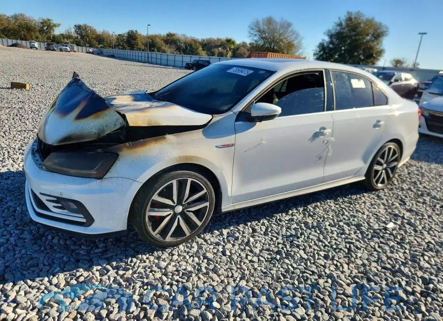 3VW4T7AJXJM214949# 1