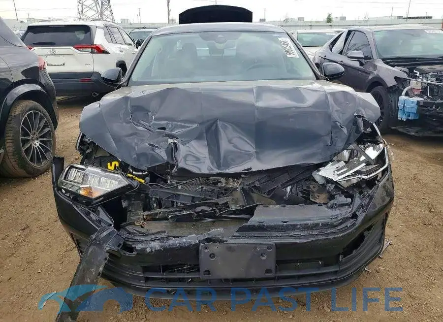 3VW5M7BU0RM016094# 5