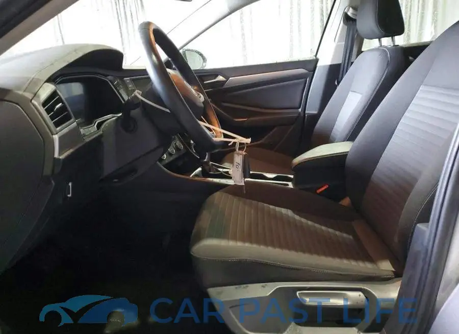 3VW5M7BU0RM054540# 7