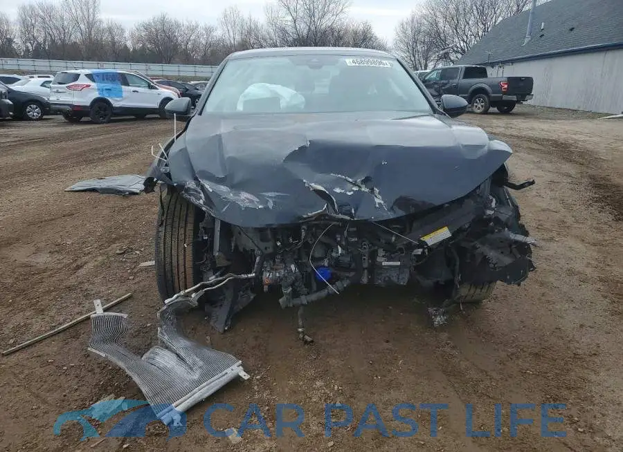 3VW5M7BU6RM046121# 5