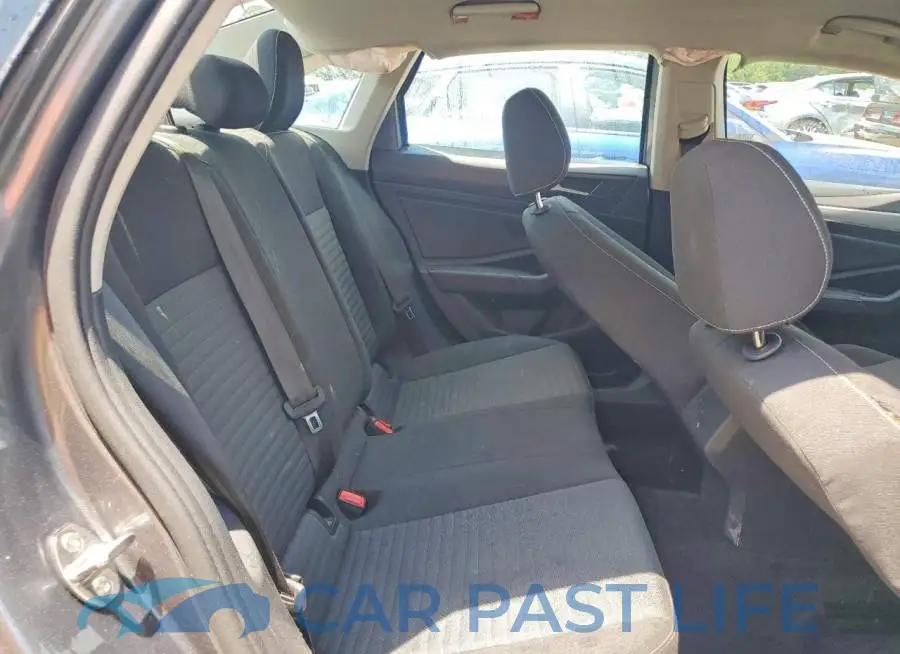 3VW5X7BU0SM005528# 10