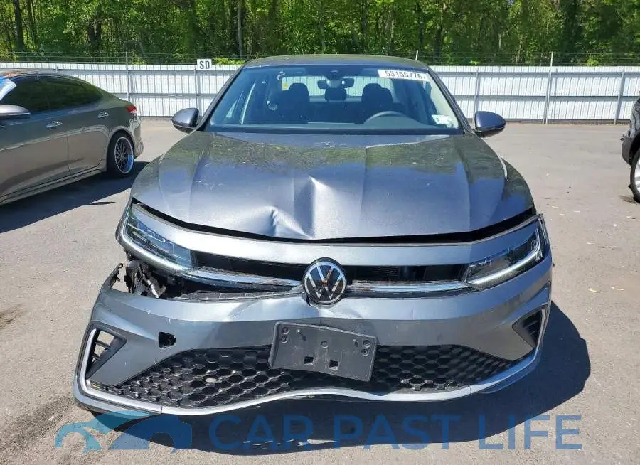3VW5X7BU9SM111329# 5