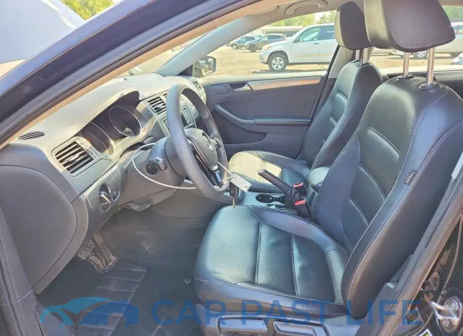 3VWDB7AJ5JM238207# 7