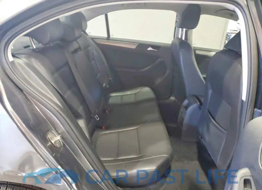 3VWDB7AJ5JM239017# 10
