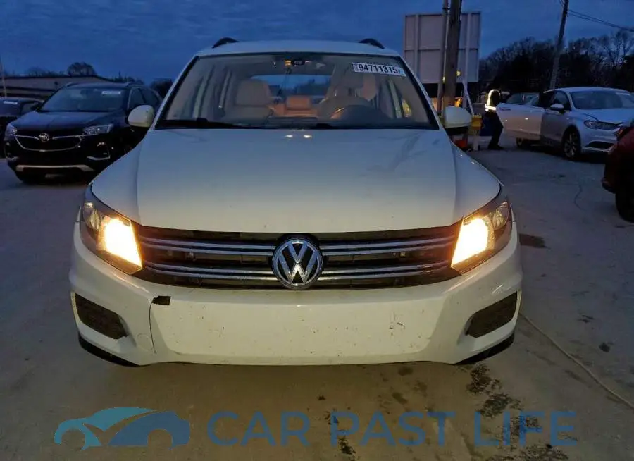 WVGAV7AX9HK022794# 5