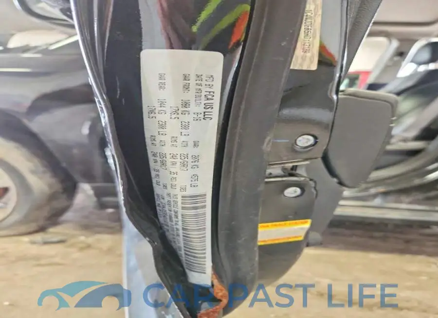 1C4NJDEB5HD113189# 13