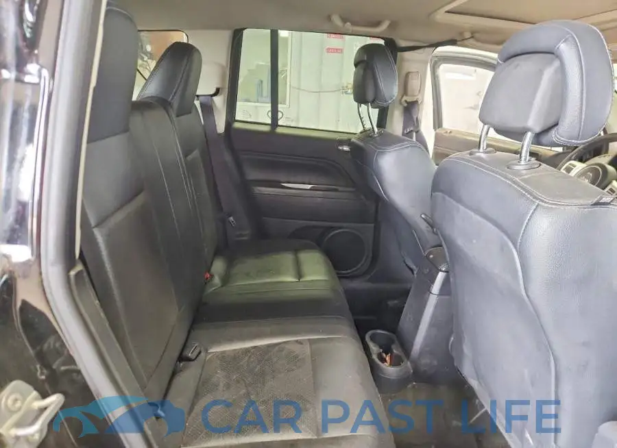 1C4NJDEB5HD113189# 11