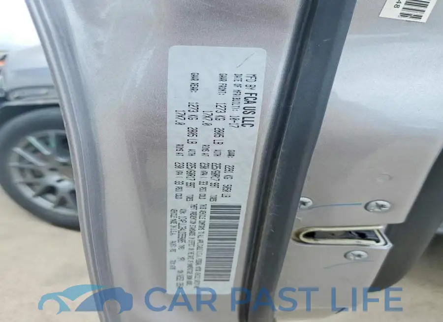 1C4PJLCB4JD559085# 13