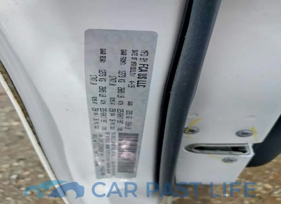 1C4PJLCB7KD452694# 13