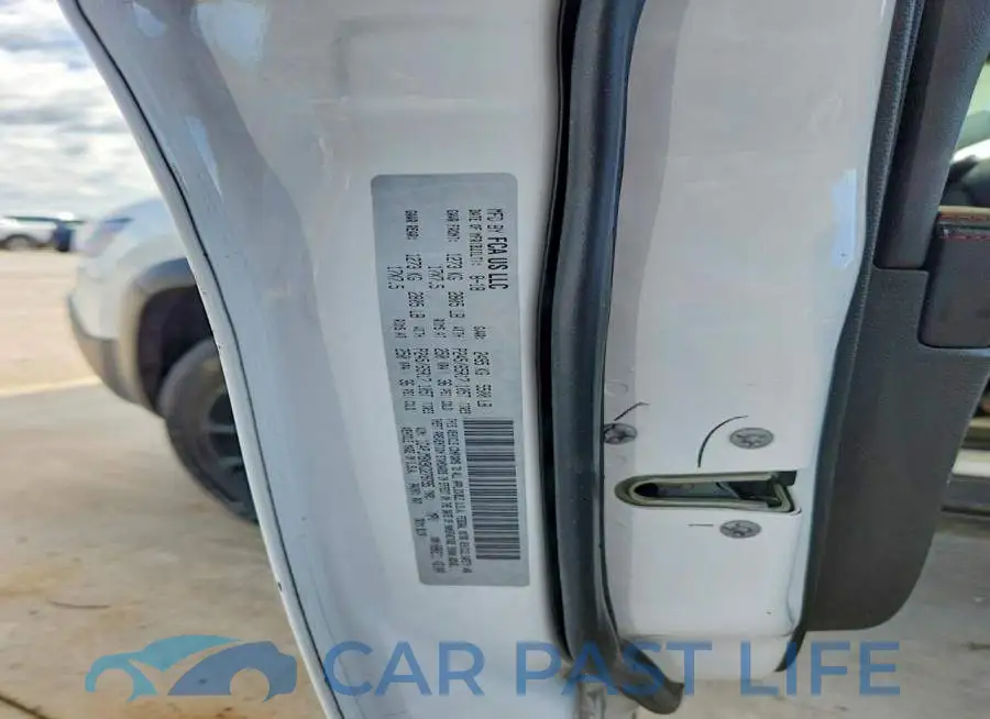 1C4PJMBX9KD279795# 13