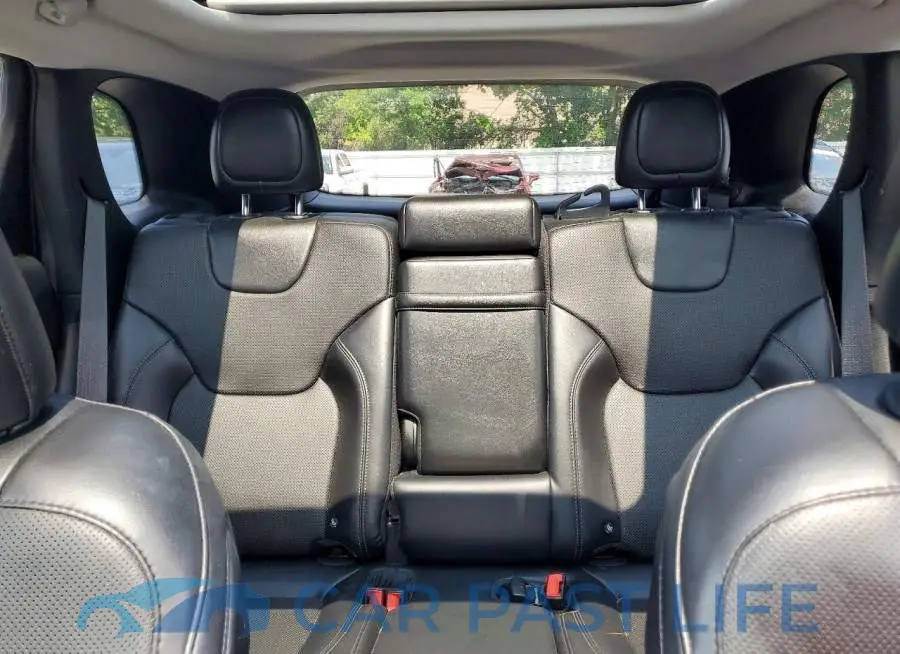 1C4PJMDX7KD139421# 10