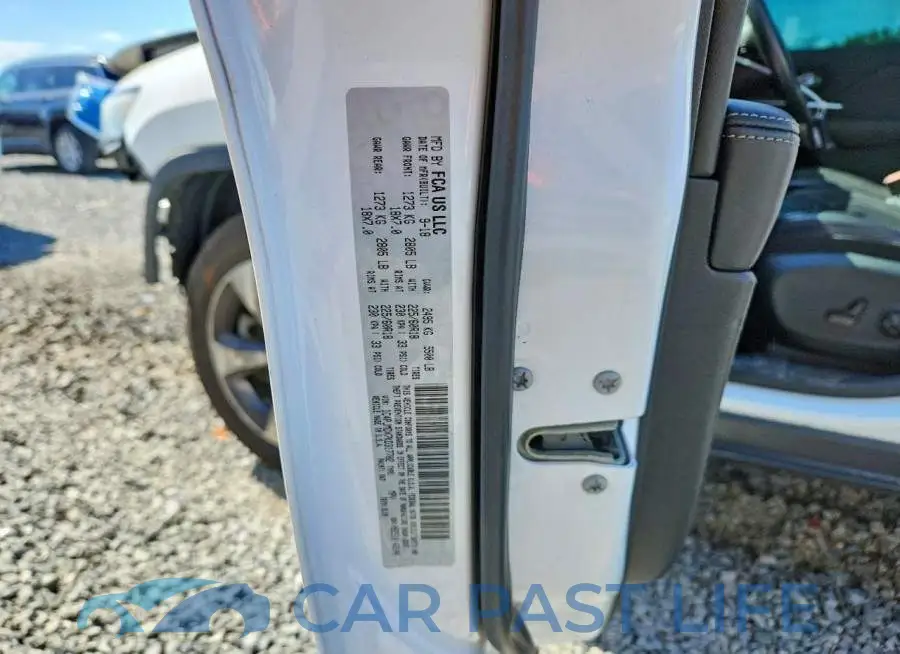 1C4PJMDX7KD317702# 14