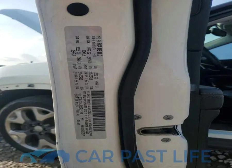 3C4NJCCB4JT259712# 12