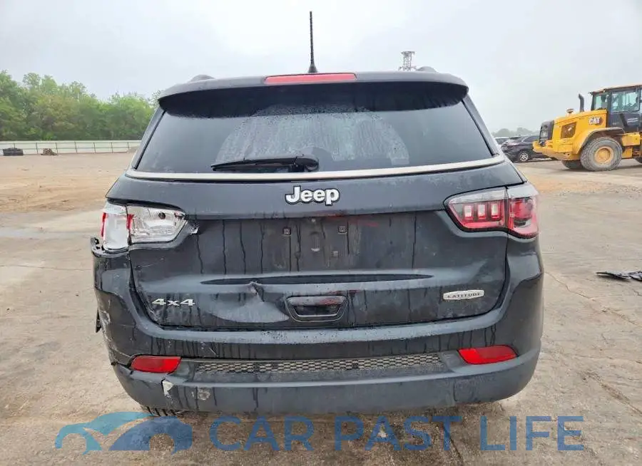 3C4NJDBB8LT150437# 6